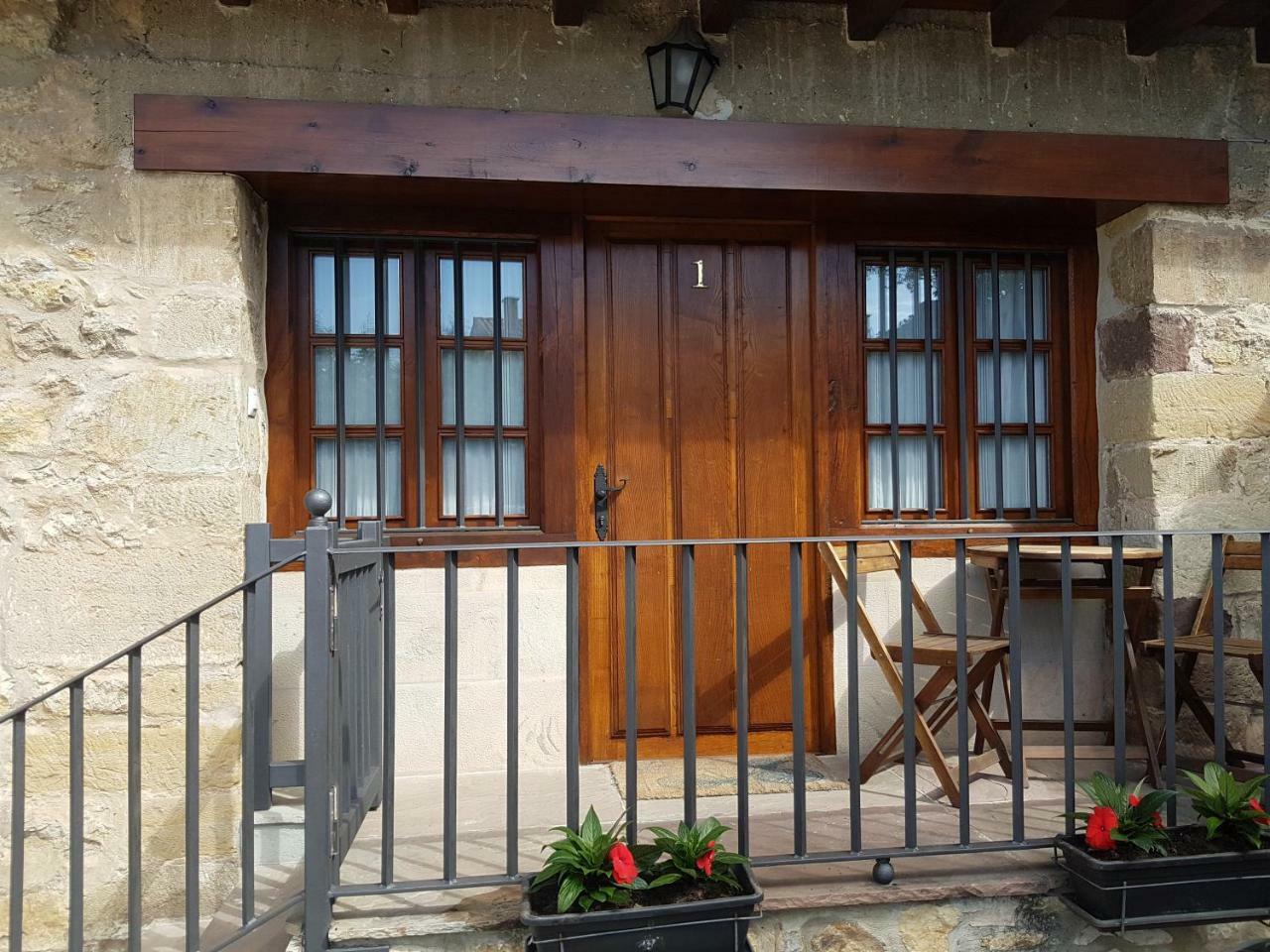 Apartamentos Llave De Santillana Santillana del Mar Eksteriør billede